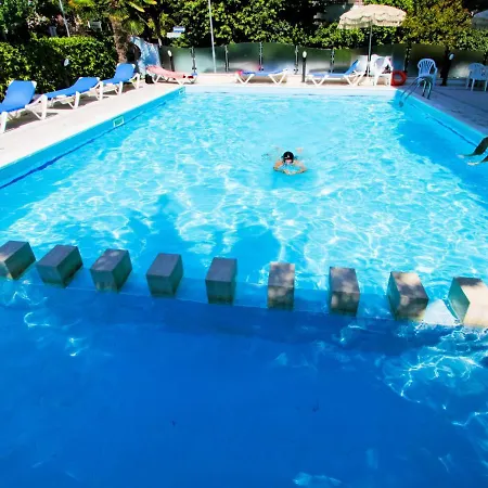 Locazione Turistica Holiday Rendez-vous - Pit190-2 アパート